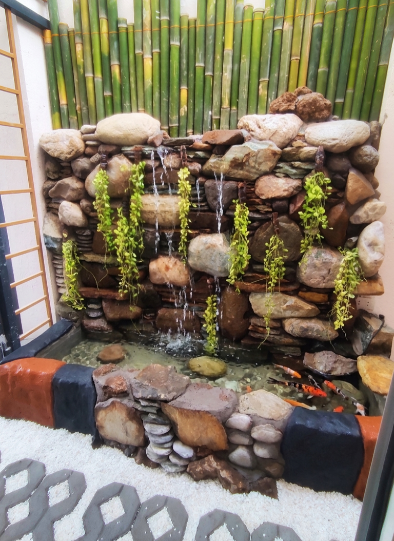 Garden water feature